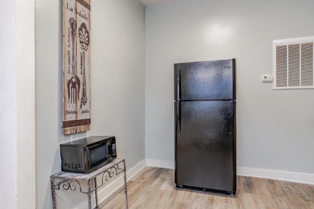 Dauphin District Darling #1-Downtown, Restaurants Apartment Mobile Luaran gambar