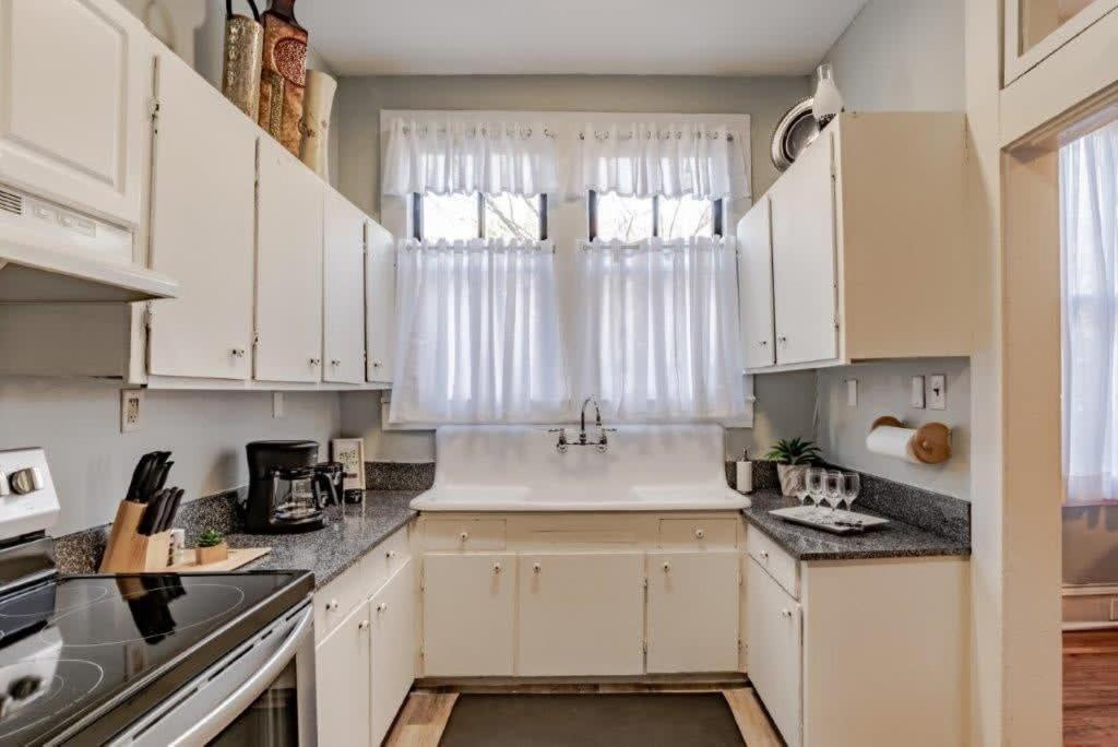 Dauphin District Darling #1-Downtown, Restaurants Apartment Mobile Luaran gambar