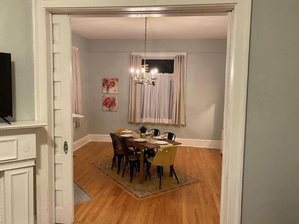 Dauphin District Darling #1-Downtown, Restaurants Apartment Mobile Luaran gambar
